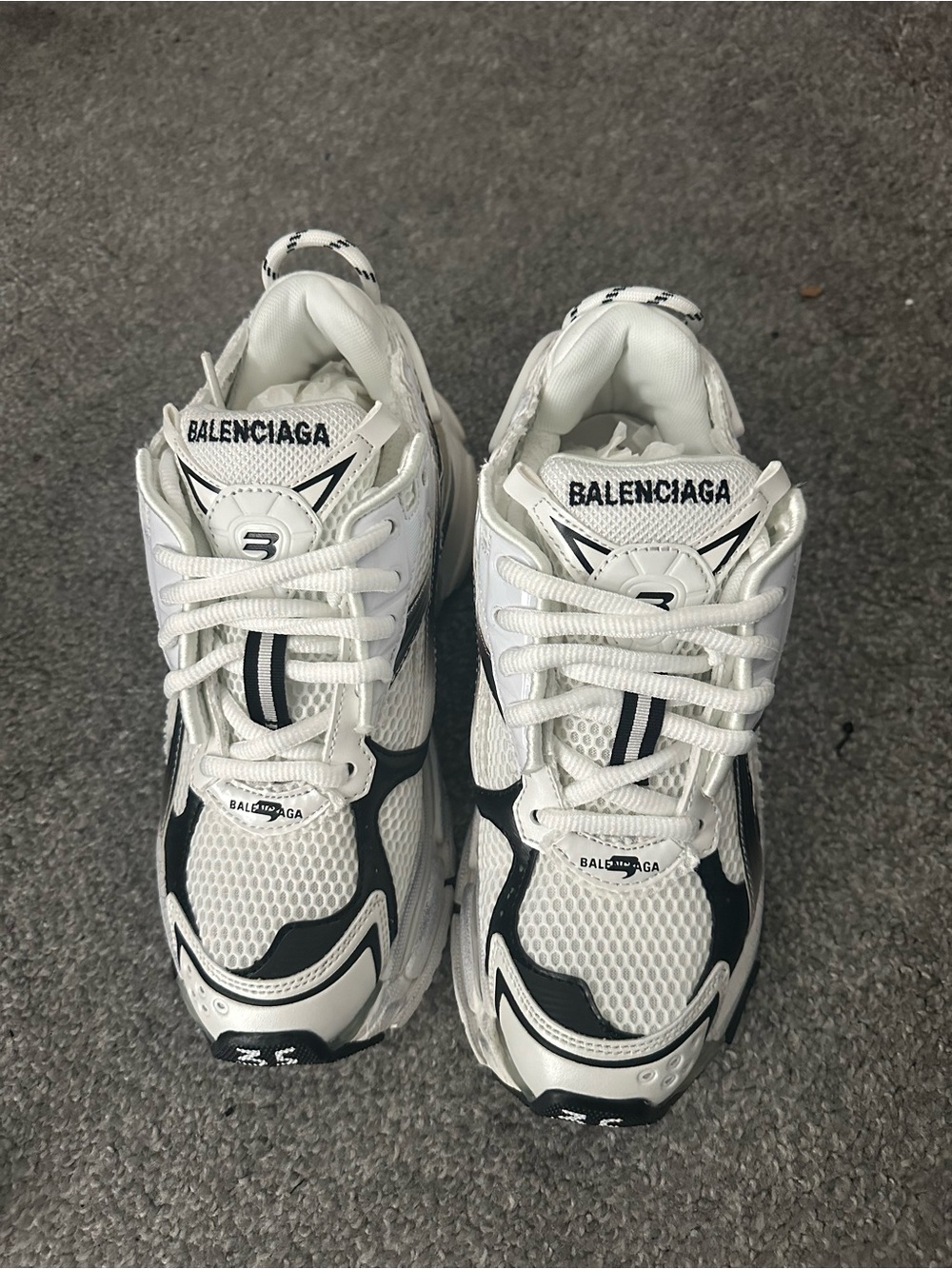 Balenciaga runner